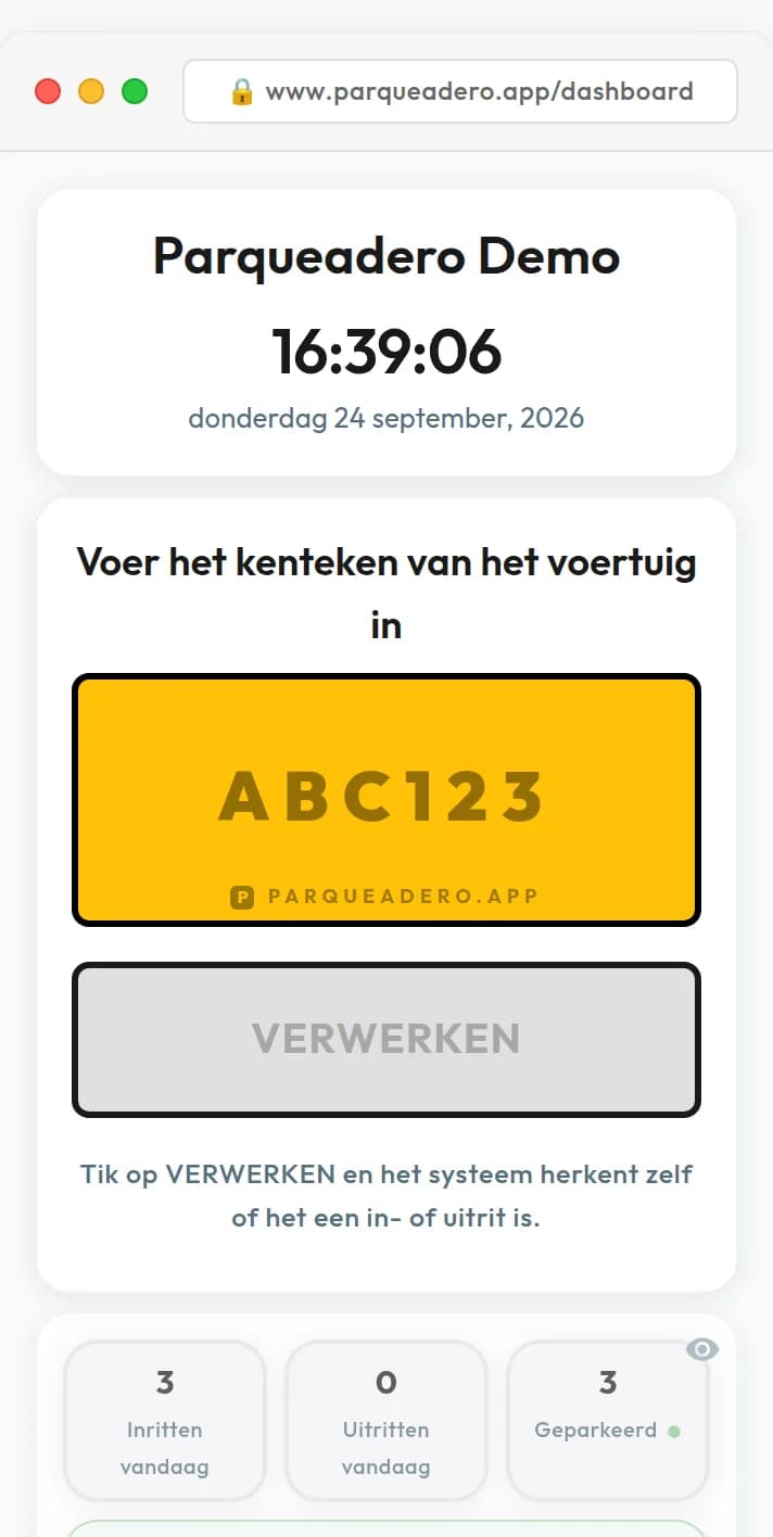 Parkeerbeheersoftware: het overzicht met kenteken ABC123 en drie geparkeerde voertuigen